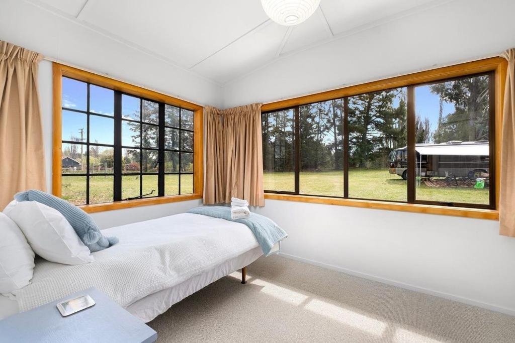 Wanaka Stone Cottage - Wanaka Holiday Home Exterior photo